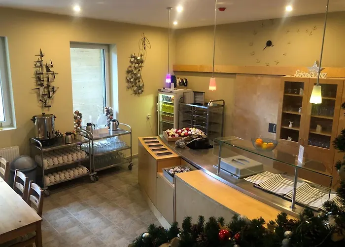 Alpenklub بيت ضيافة 3*