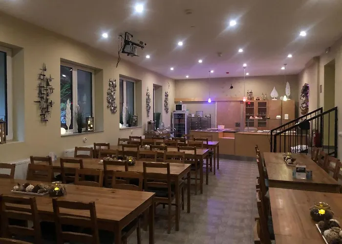 Alpenklub بيت ضيافة